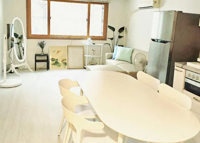 Apartment 낙온- 성수10분,강남30분,kspo40분,공항버스,주차,12시퇴실,장박세탁,에어컨세척완료 Seoul